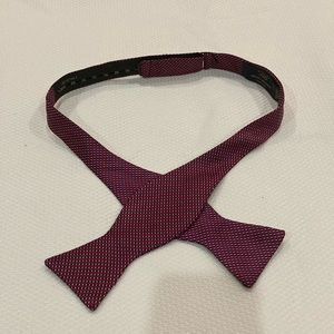 Brooks Brothers silk bowtie